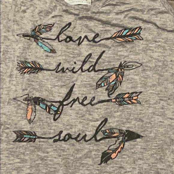 Threads Studio Tank - Picture 2 of 5